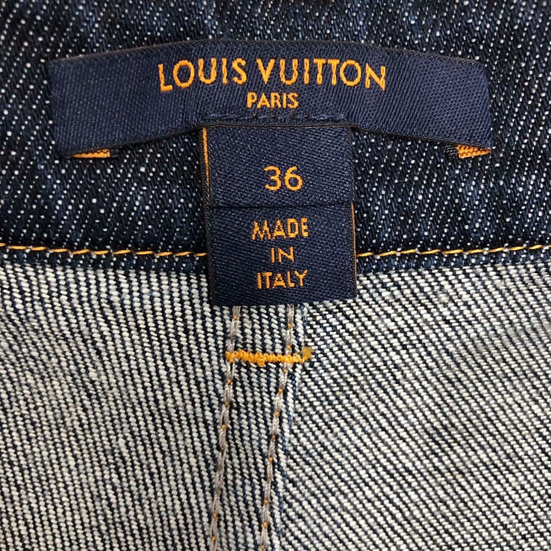 Louis Vuitton Louis Vuitton Blue Denim Shorts Size 36 Size US 36 / EU 52 - 3 Thumbnail