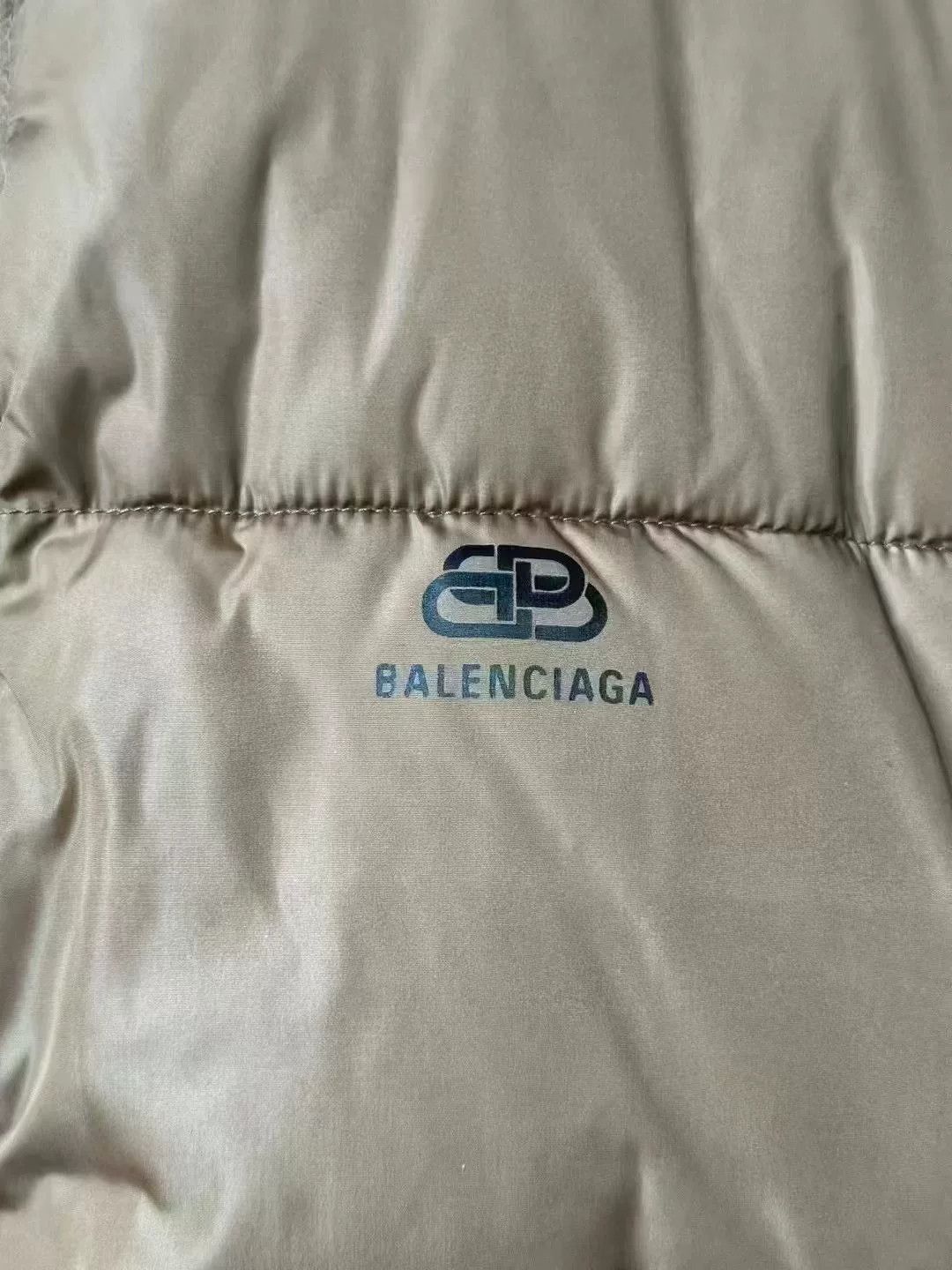 Balenciaga Balenciaga Lock Closure Down Jacket Size US M / EU 48-50 / 2 - 2 Thumbnail