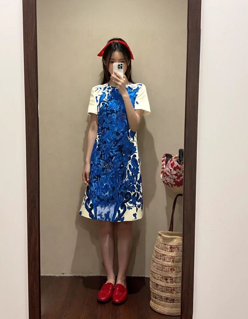 Valentino Valentino Blue & White Floral Dress Size US 38 / EU 54 - 5 Thumbnail