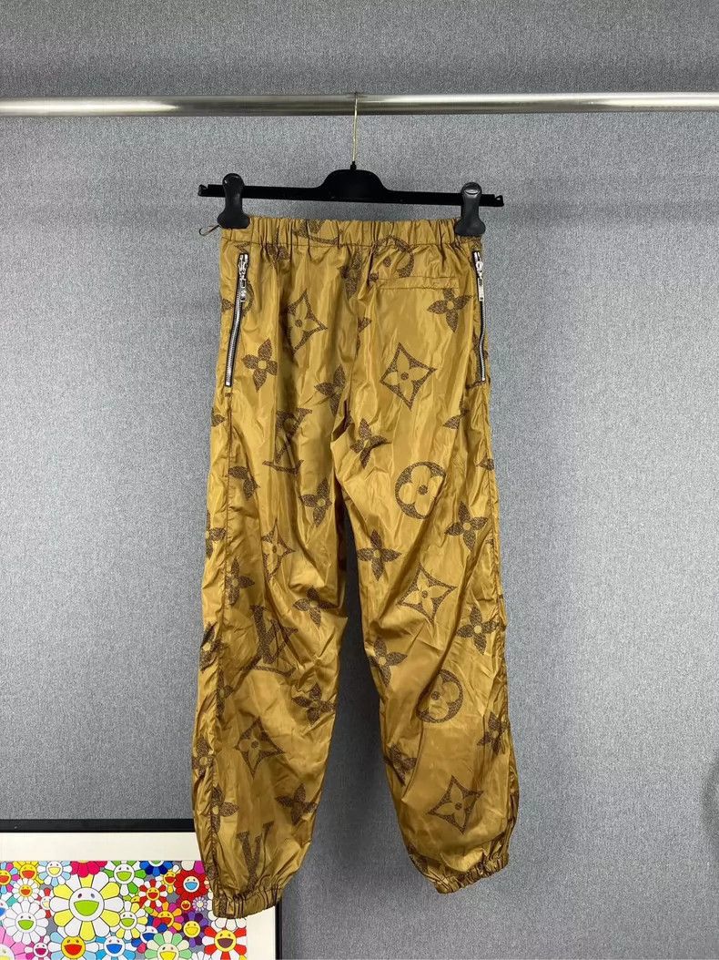 Louis Vuitton LOUIS VUITTON Monogram Logo Pants Size US 34 / EU 50 - 2 Thumbnail