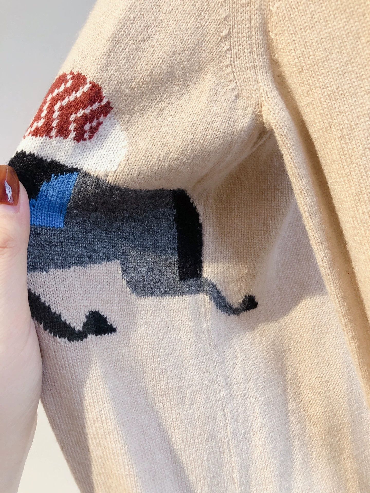Hermes Hermes Camel Horse Embroidery Sweater Size US S / EU 44-46 / 1 - 6 Thumbnail