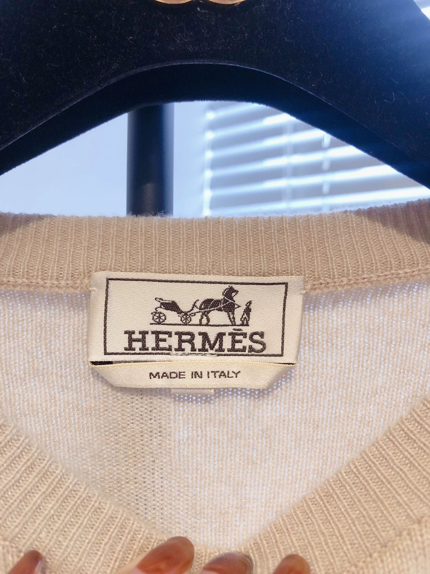 Hermes Hermes Camel Horse Embroidery Sweater Size US S / EU 44-46 / 1 - 7 Thumbnail