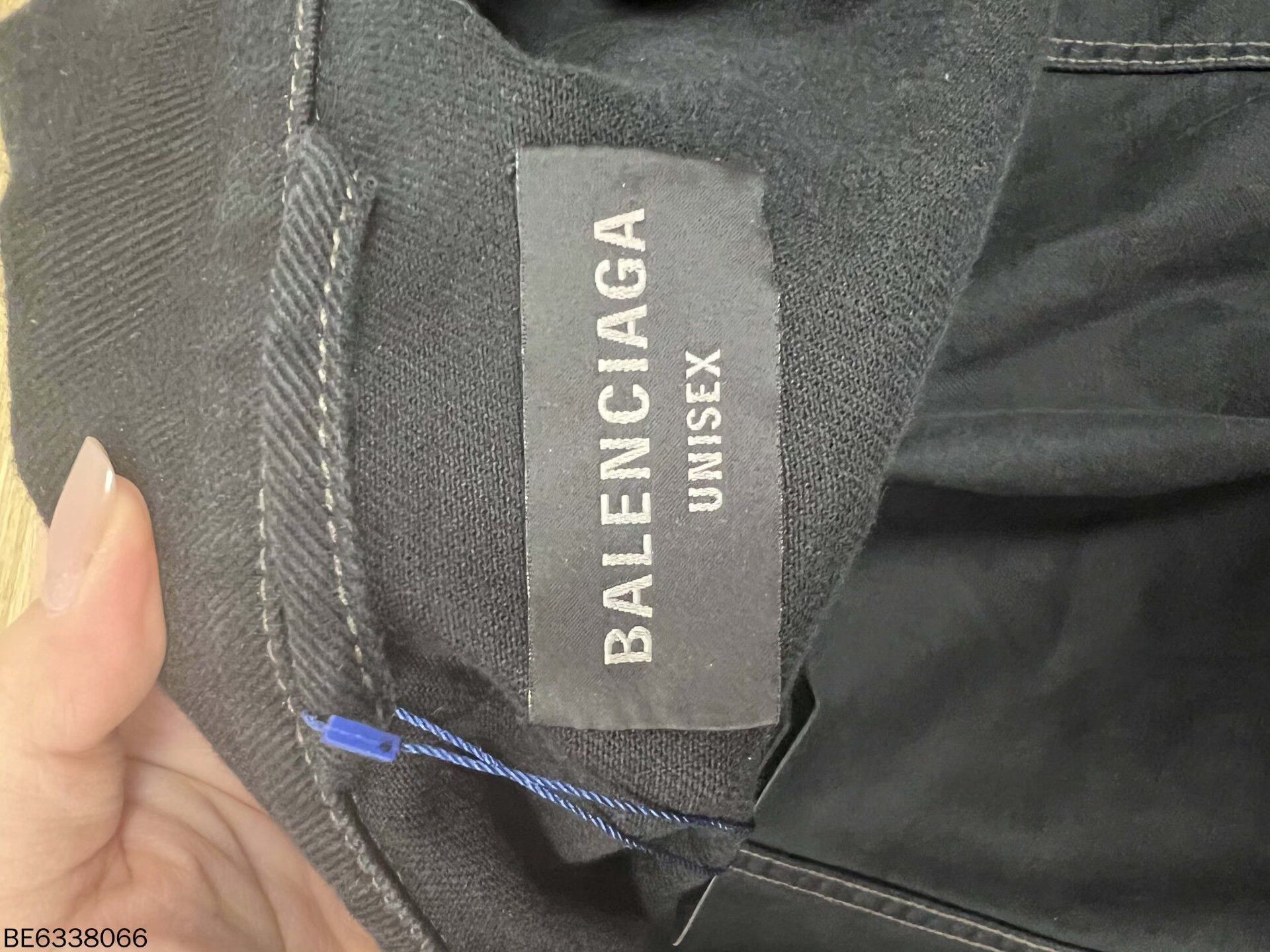 Balenciaga Balenciaga Logo Denim Jacket Single Breasted Size US S / EU 44-46 / 1 - 4 Thumbnail