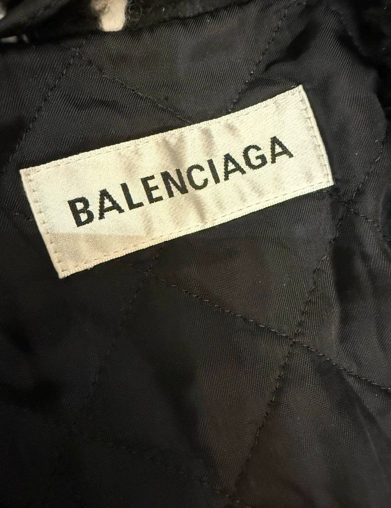 Balenciaga Balenciaga Monogram Teddy Coat Size US S / EU 44-46 / 1 - 4 Thumbnail