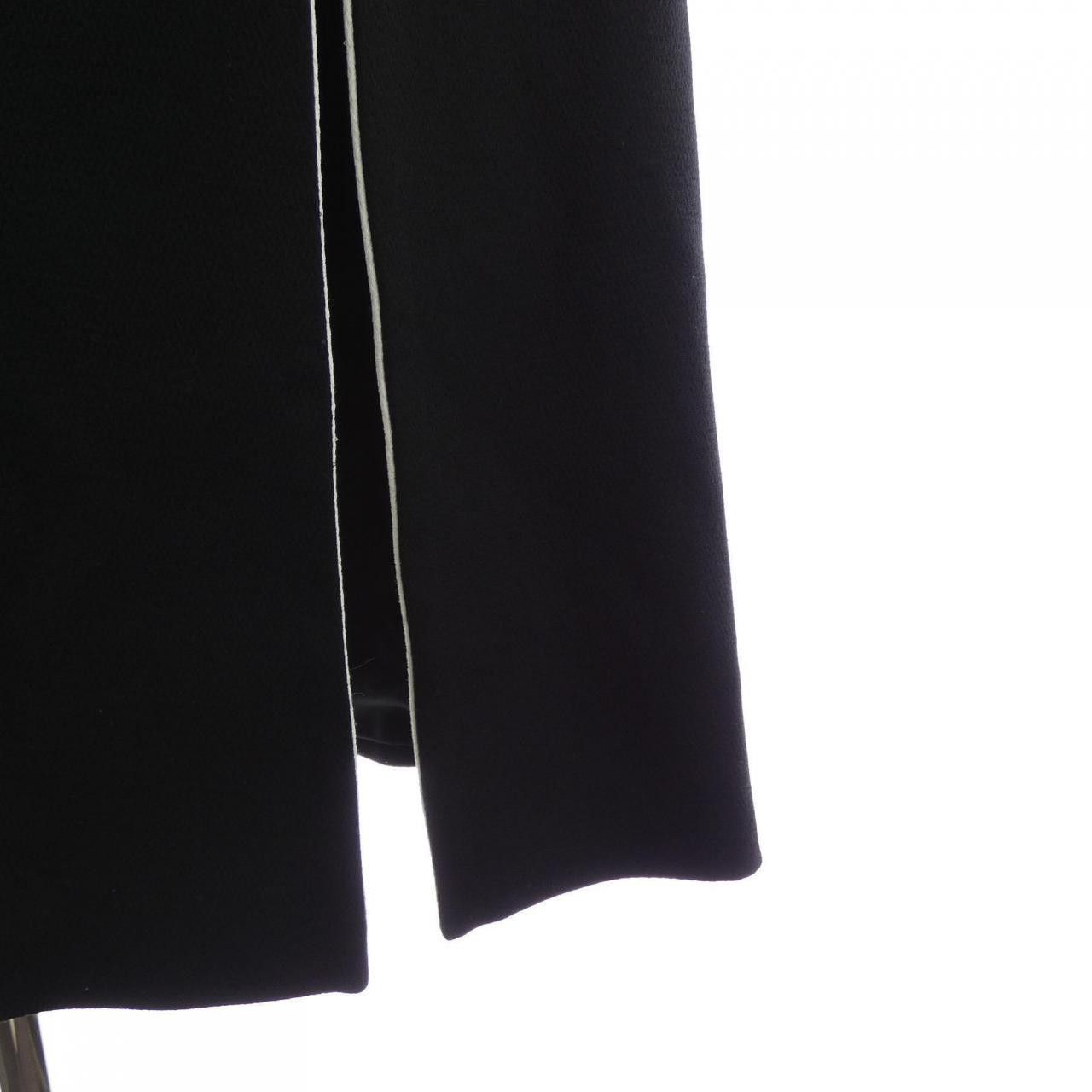Chanel Chanel Chanel P71822V63363 Silk Skirt Others Skirts P71822V63363 DUTY FREE for USA Size ONE SIZE - 7 Thumbnail