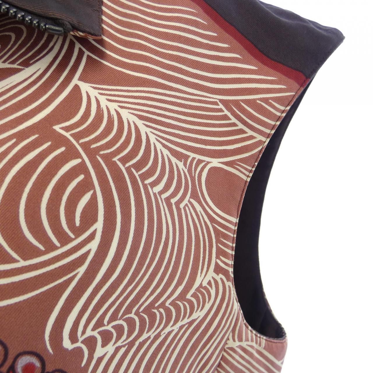 Hermes Hermes Hermès Twill Reine Silk Polyester Vest Others Tops DUTY FREE for USA Size ONE SIZE - 7 Thumbnail