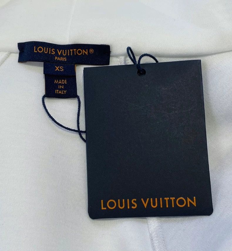 Louis Vuitton Louis Vuitton White Letter Print Jacket Size US XS / EU 42 / 0 - 6 Thumbnail