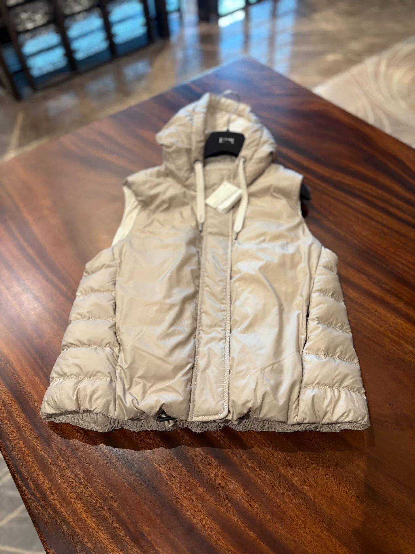 Brunello Cucinelli Brunello Cucinelli Beaded Down Vest Size US M / EU 48-50 / 2 - 3 Thumbnail