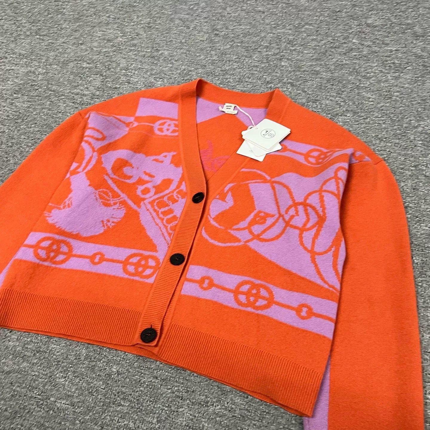 Hermes Hermes Orange Cashmere Cardigan with Flocking Size US S / EU 44-46 / 1 - 3 Thumbnail