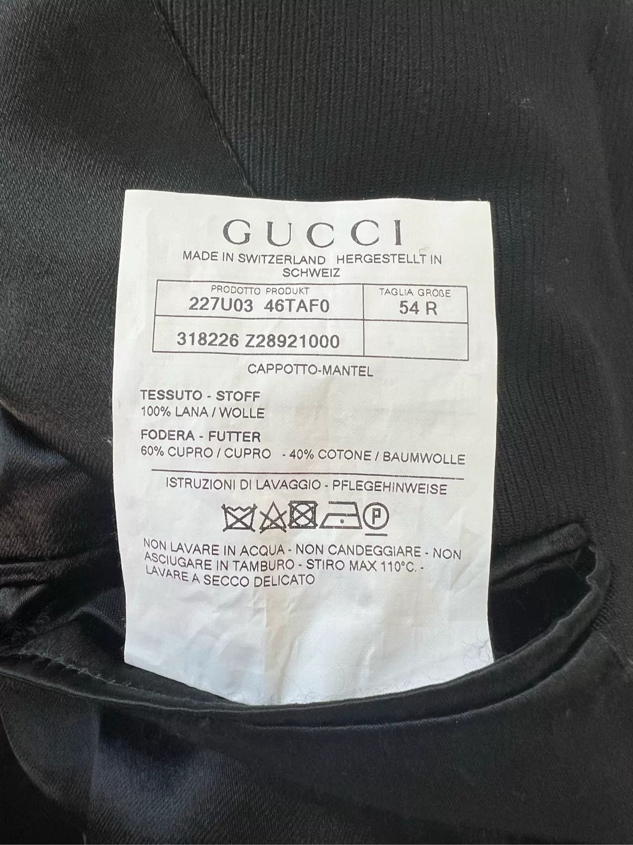 Gucci gucci black coat with wear traces Size US L / EU 52-54 / 3 - 8 Thumbnail
