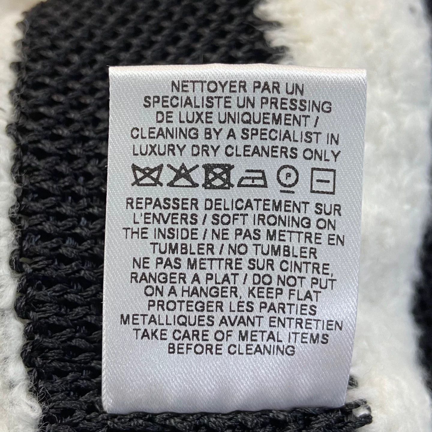 Balmain balmain black and white striped cardigan Size US S / EU 44-46 / 1 - 6 Thumbnail