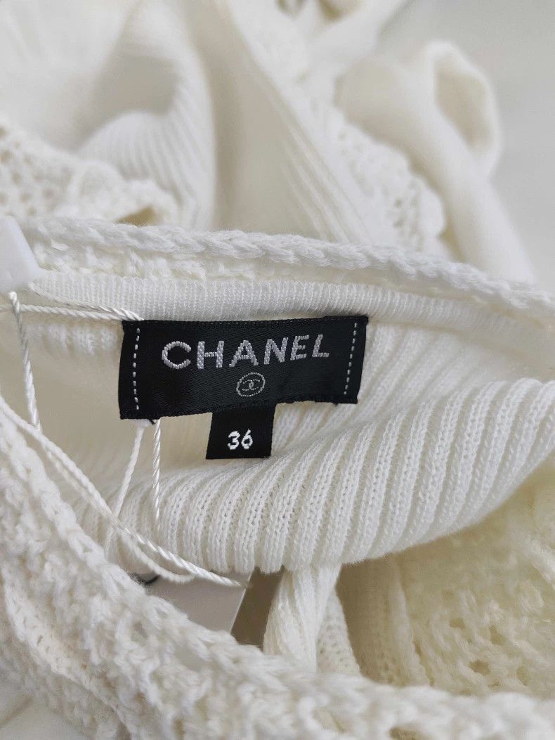Chanel Chanel Court Sleeve Knit Hollow Top Size US S / EU 44-46 / 1 - 3 Thumbnail