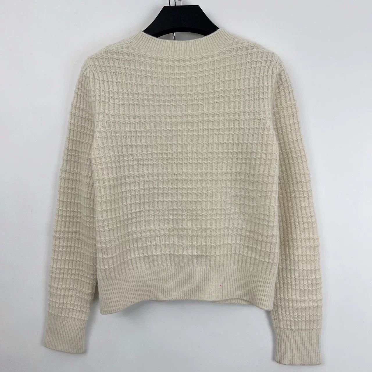 Chanel Chanel Beige Floral Embroidered Knit Sweater Size US S / EU 44-46 / 1 - 2 Thumbnail