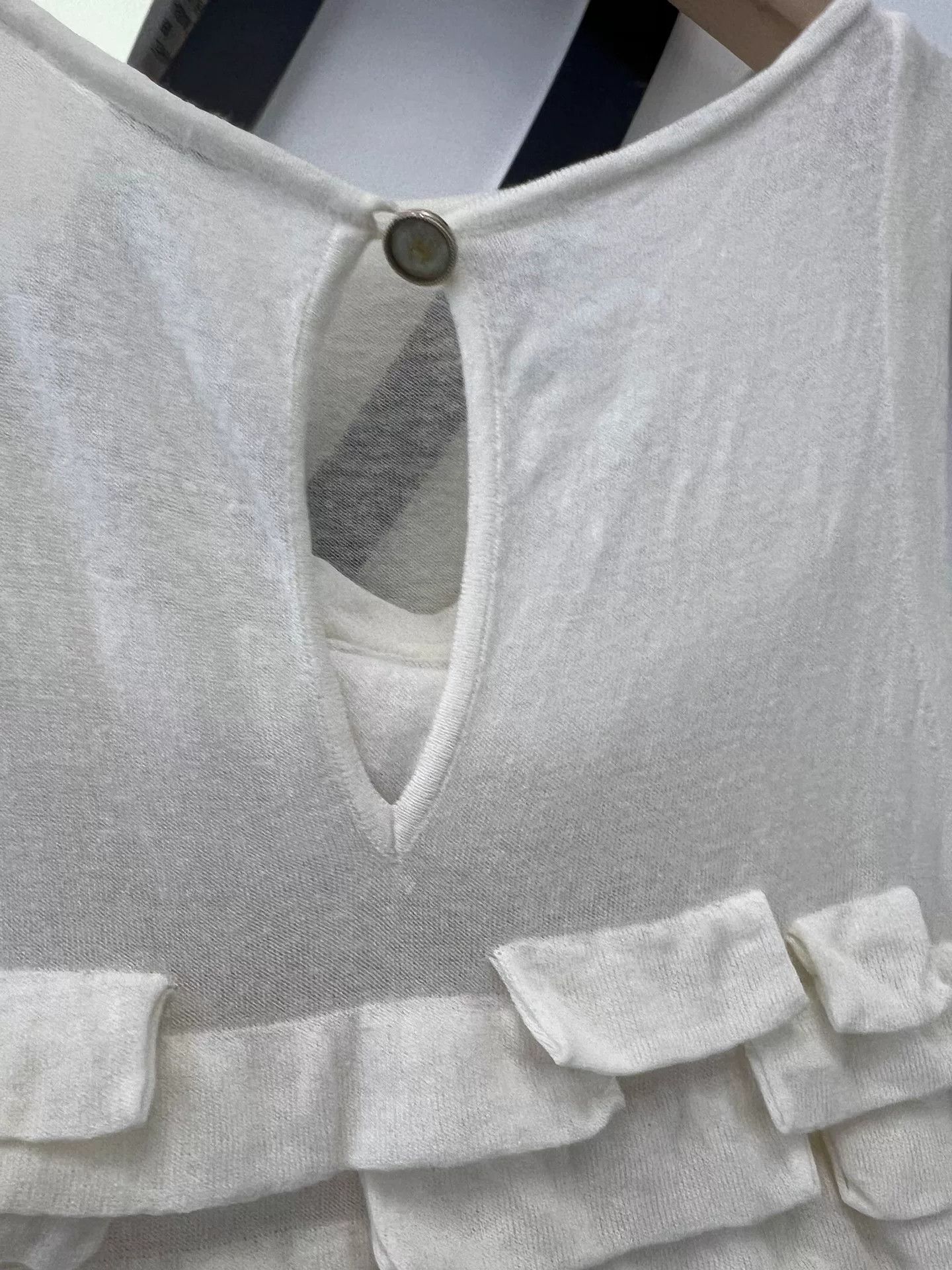 Chanel Chanel Knit Dress with Mother-of-Pearl Buttons Size US XS / EU 42 / 0 - 6 Thumbnail
