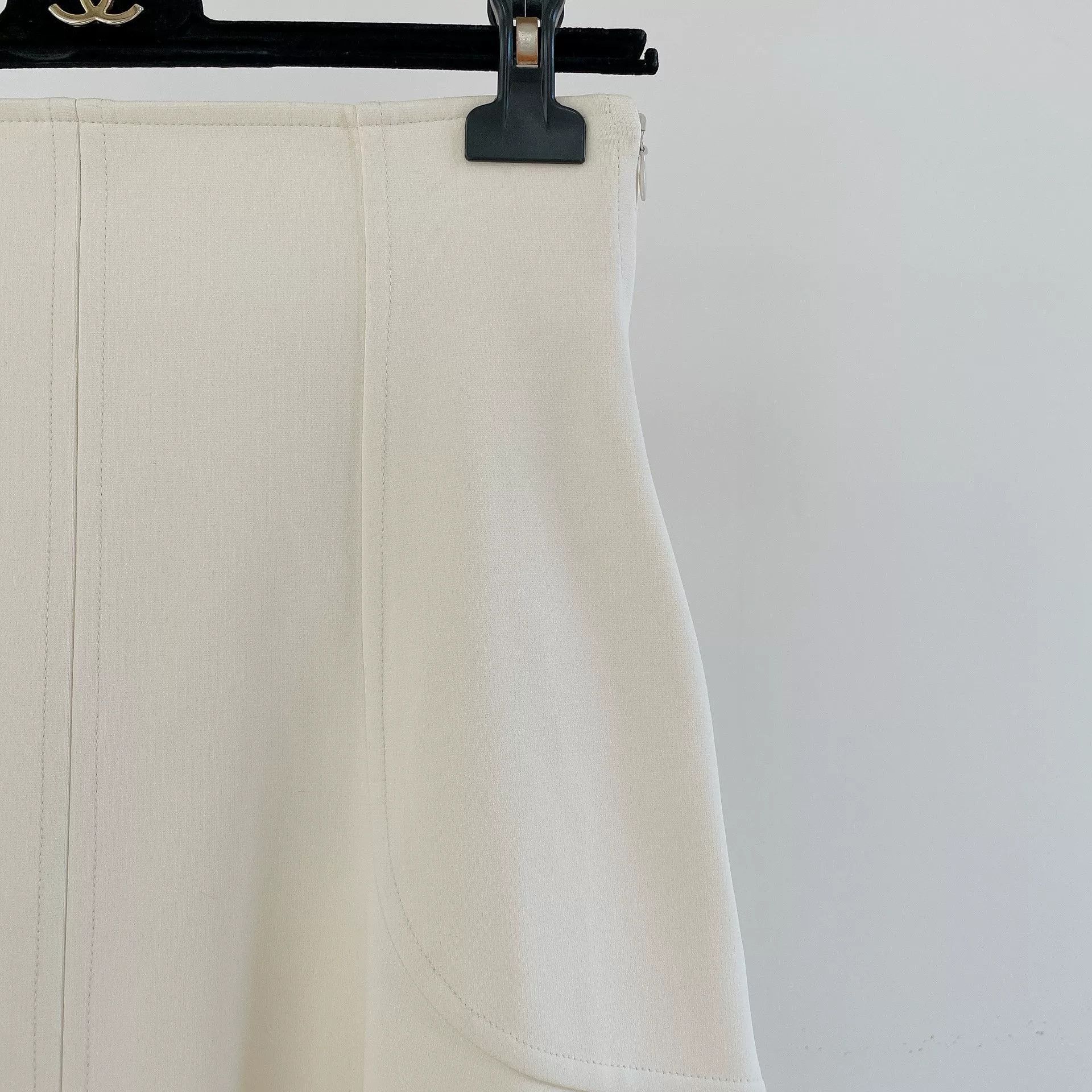 Hermes Hermes Beige Pleated Midi Skirt Size US 36 / EU 52 - 3 Thumbnail