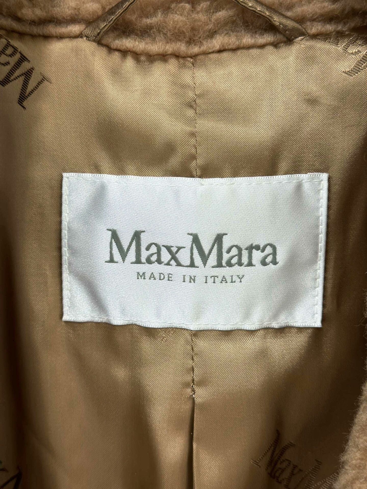 Max Mara long teddy coat by MaxMara Size US S / EU 44-46 / 1 - 5 Thumbnail