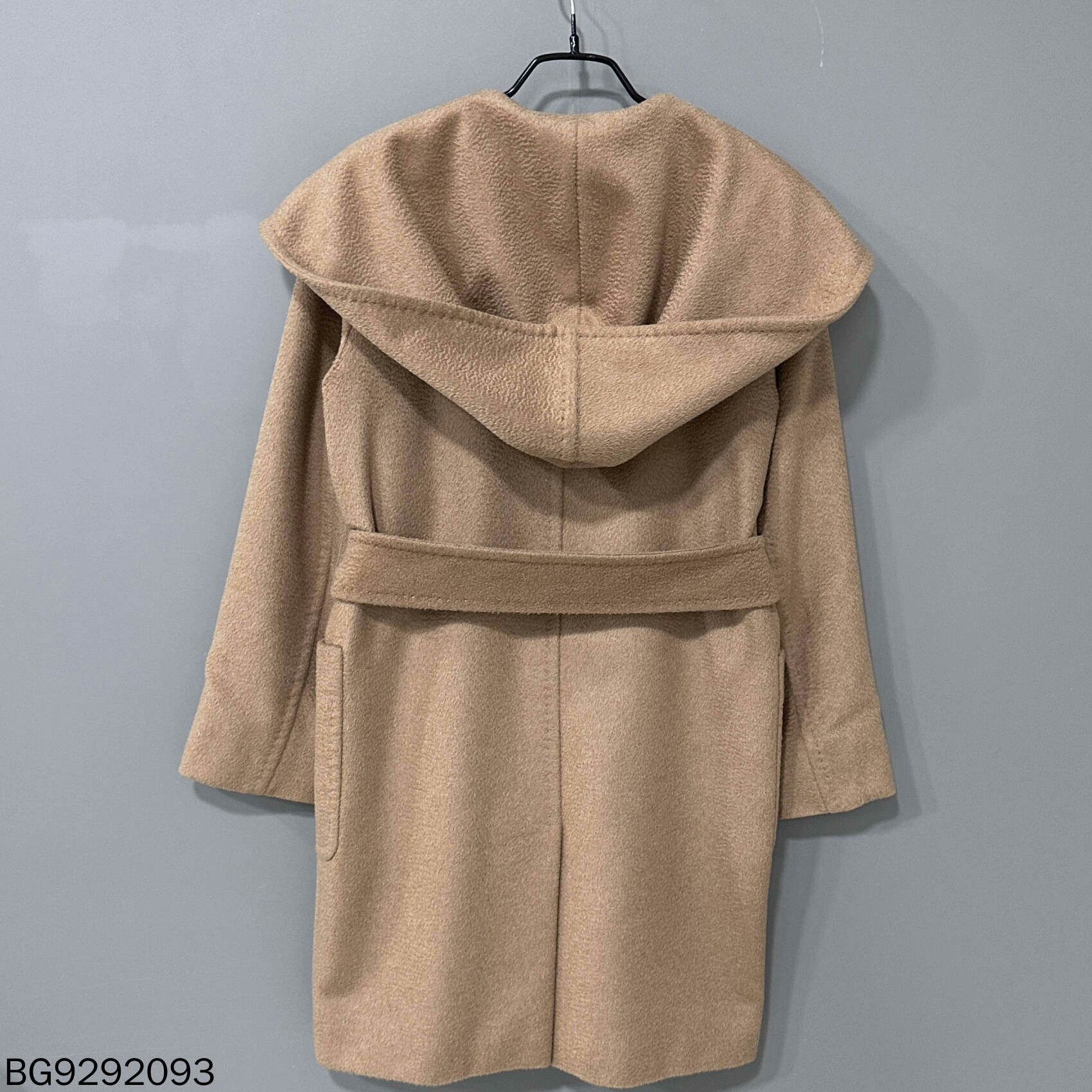 Max Mara beige oversized bathrobe coat from MaxMara Size US S / EU 44-46 / 1 - 3 Thumbnail