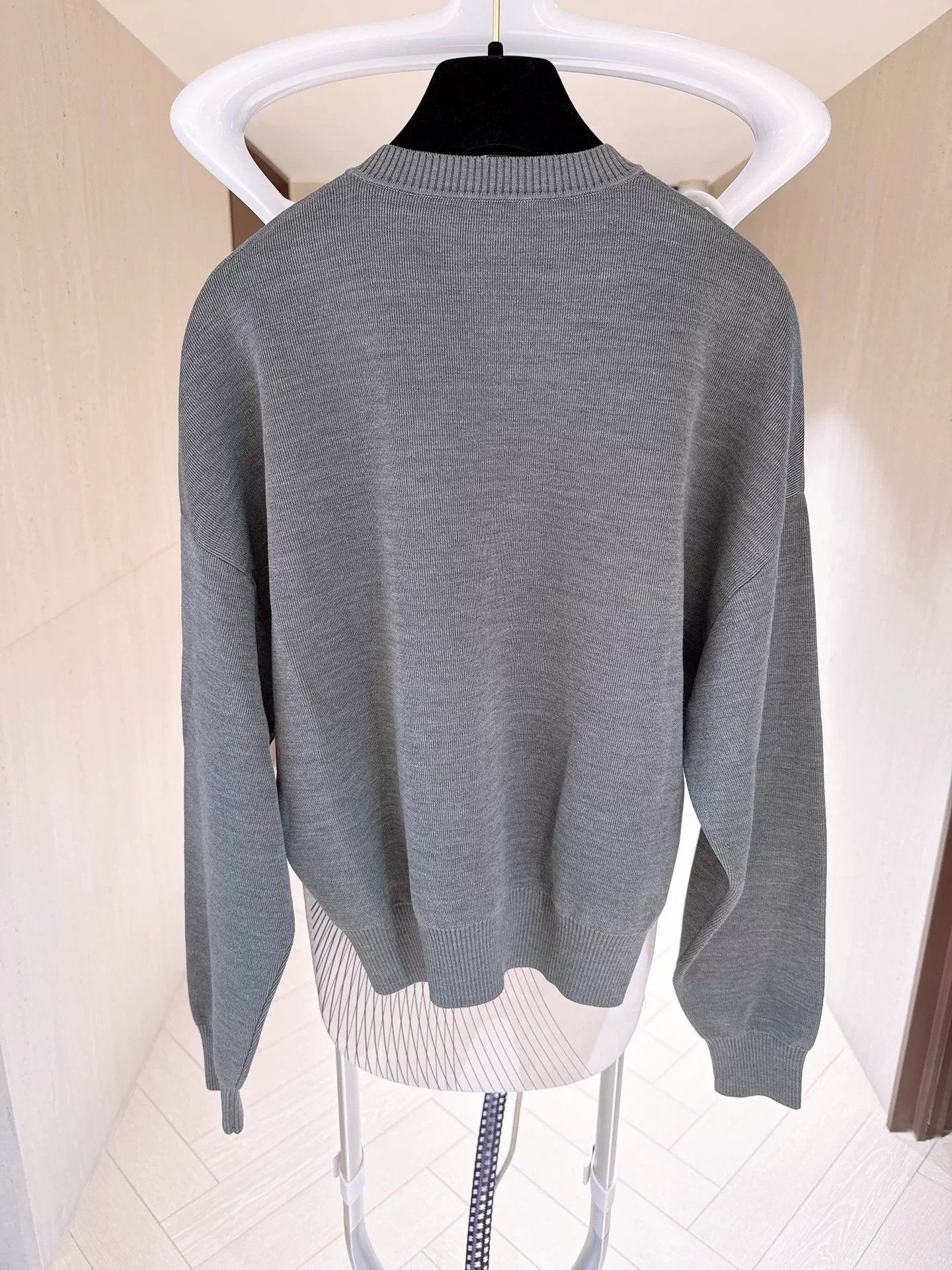 Hermes Hermes Gray Cashmere Sweater Size 38 Size US S / EU 44-46 / 1 - 7 Thumbnail