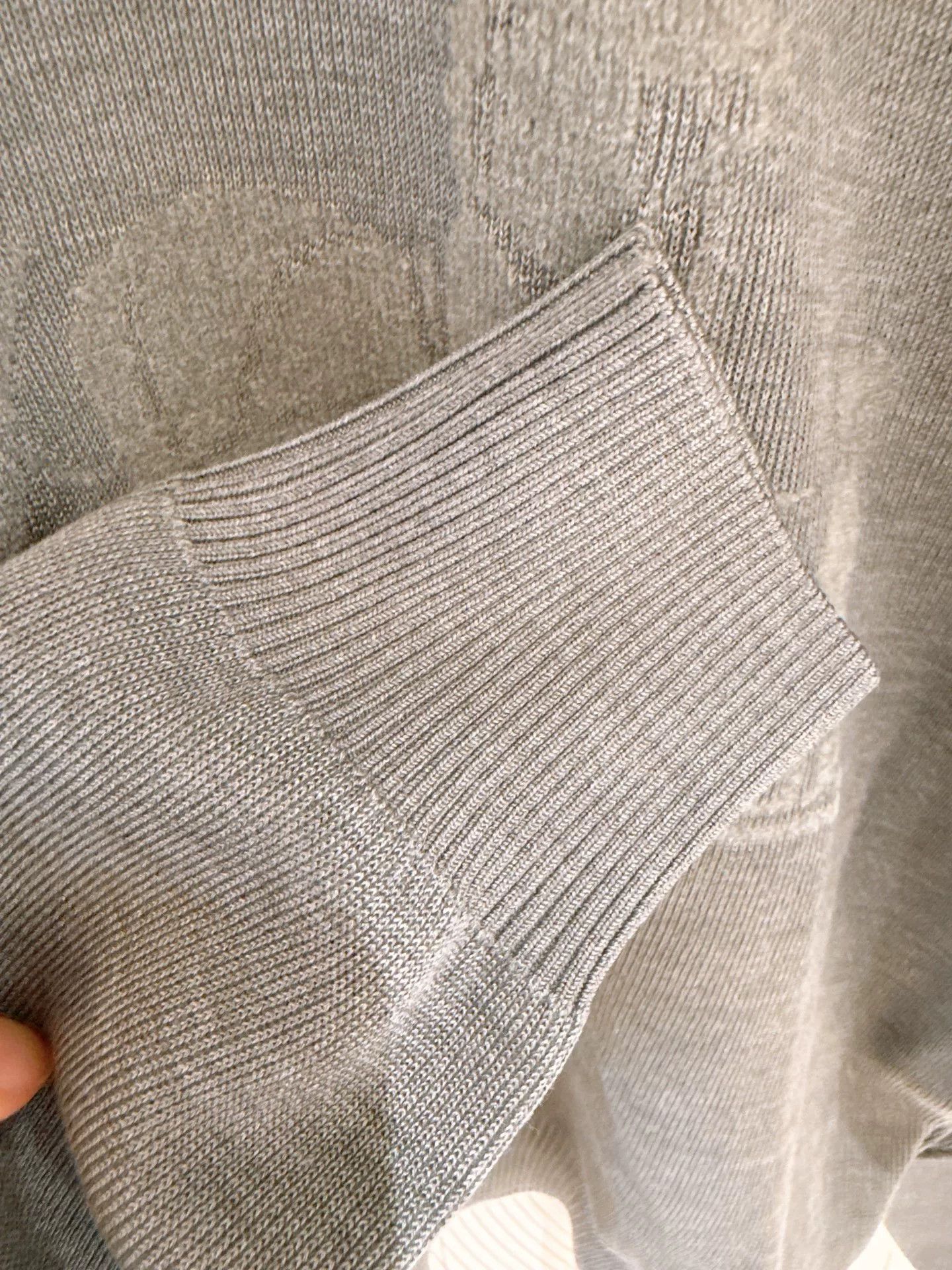 Hermes Hermes Gray Cashmere Sweater Size 38 Size US S / EU 44-46 / 1 - 5 Thumbnail