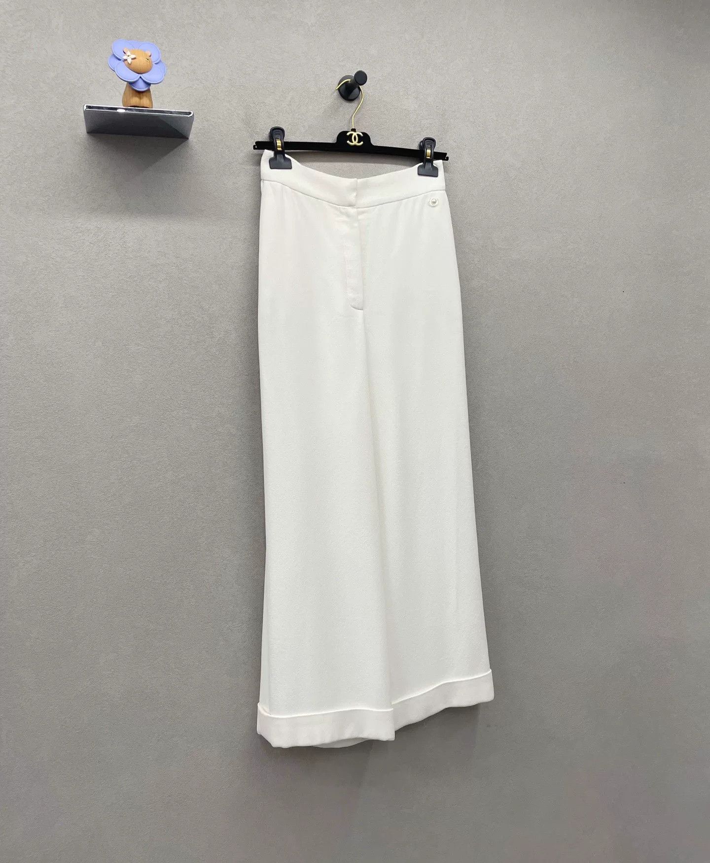 Chanel Chanel White Wide-Leg Pants Size US 36 / EU 52 - 4 Thumbnail