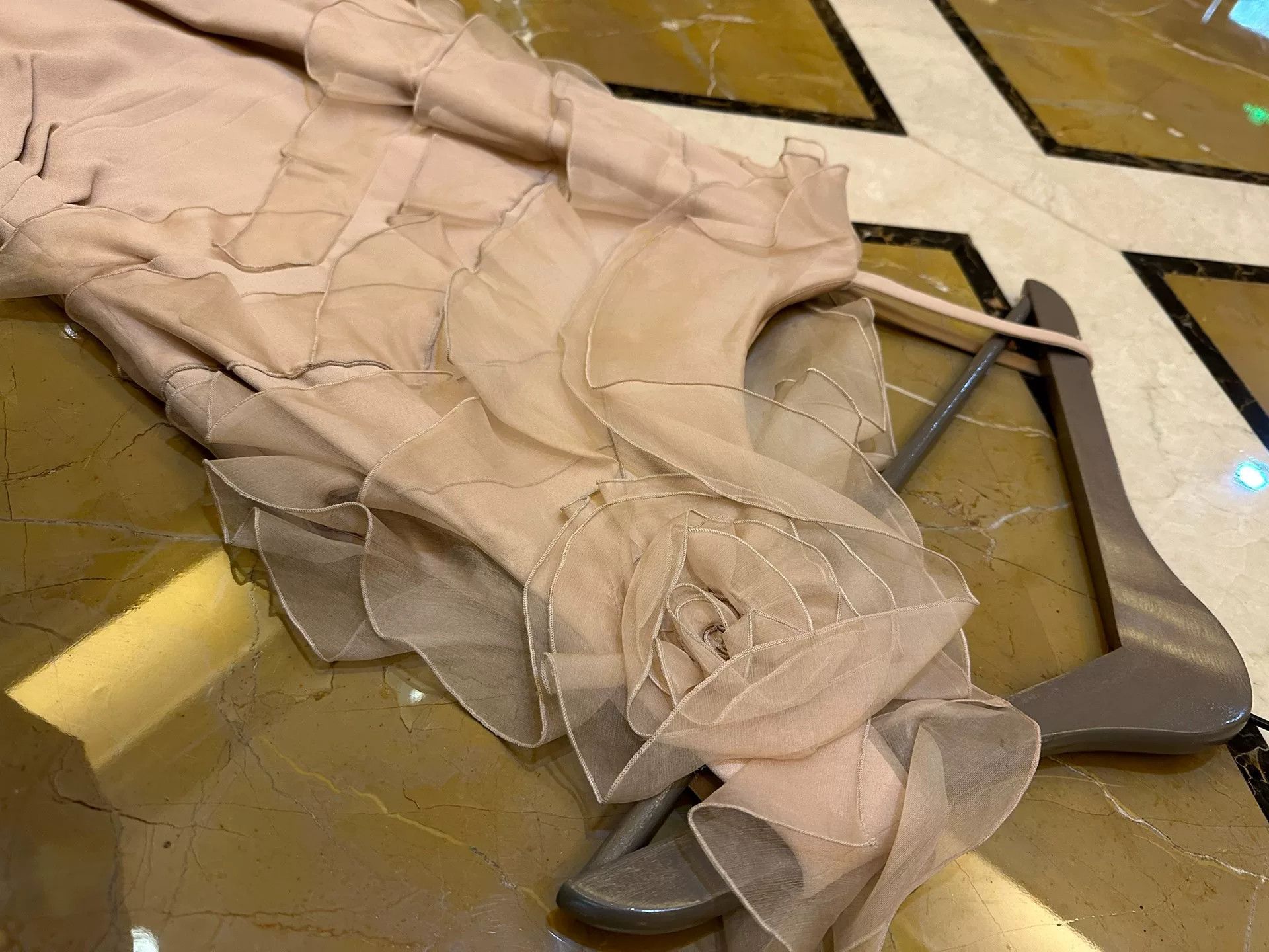 Valentino Valentino Beige Formal Dress Size US M / EU 48-50 / 2 - 5 Thumbnail