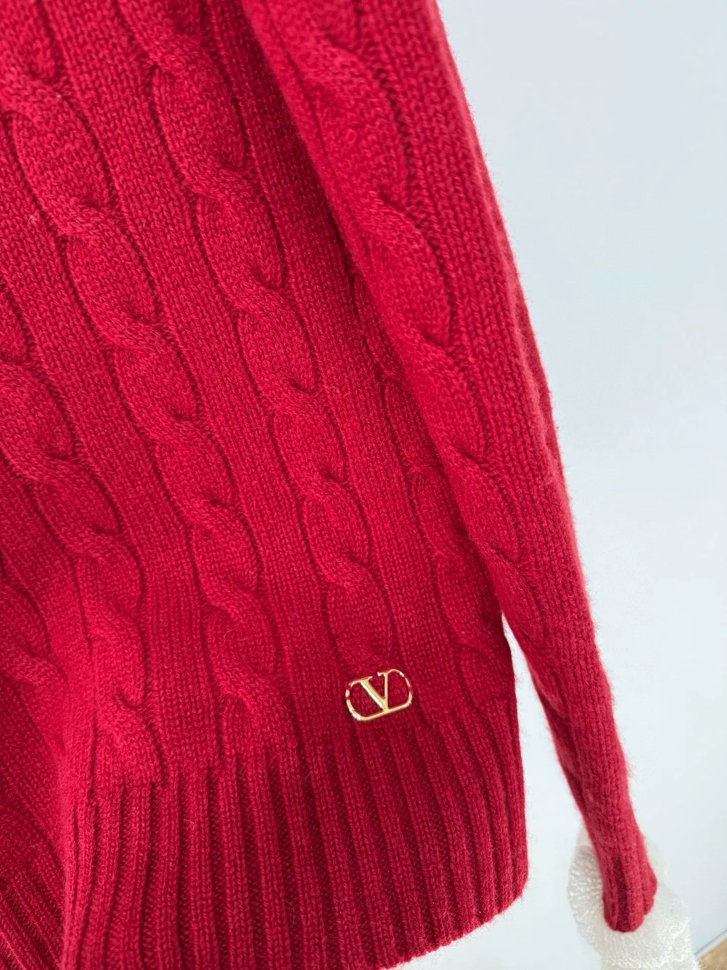 Valentino Valentino Red Cable Knit Cashmere Sweater Size US S / EU 44-46 / 1 - 3 Thumbnail