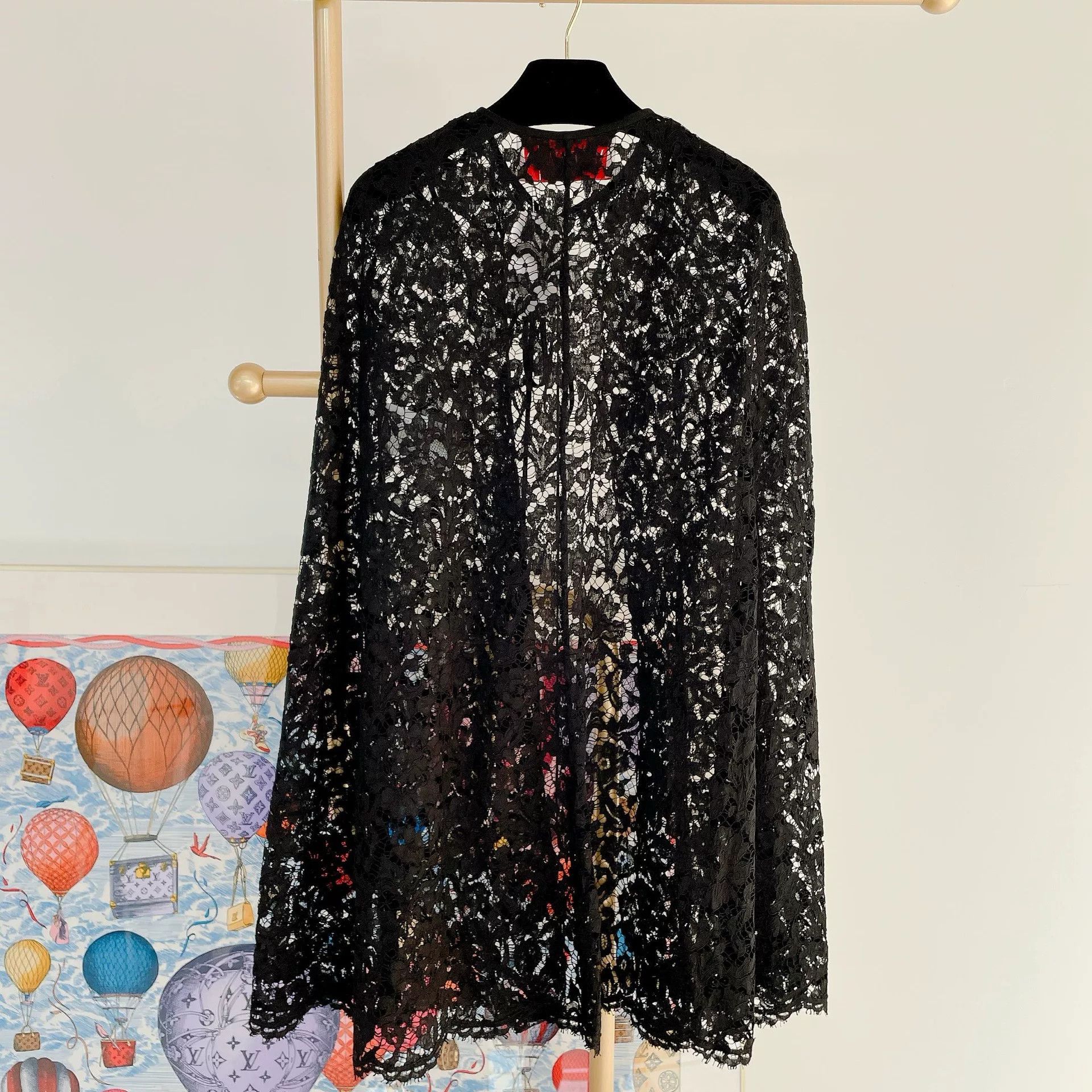 Valentino Valentino Black Lace Cloak Size US M / EU 48-50 / 2 - 2 Thumbnail