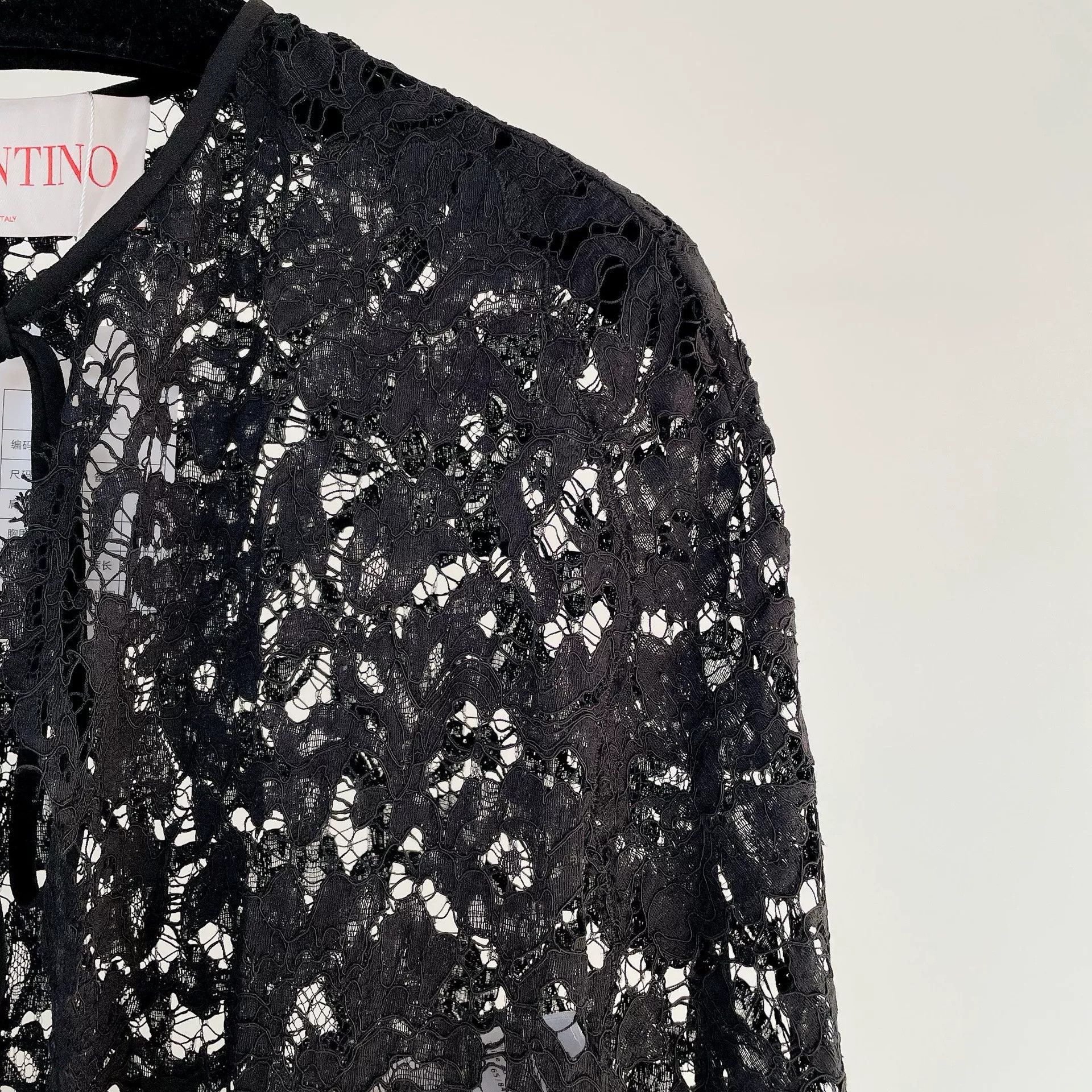 Valentino Valentino Black Lace Cloak Size US M / EU 48-50 / 2 - 4 Thumbnail