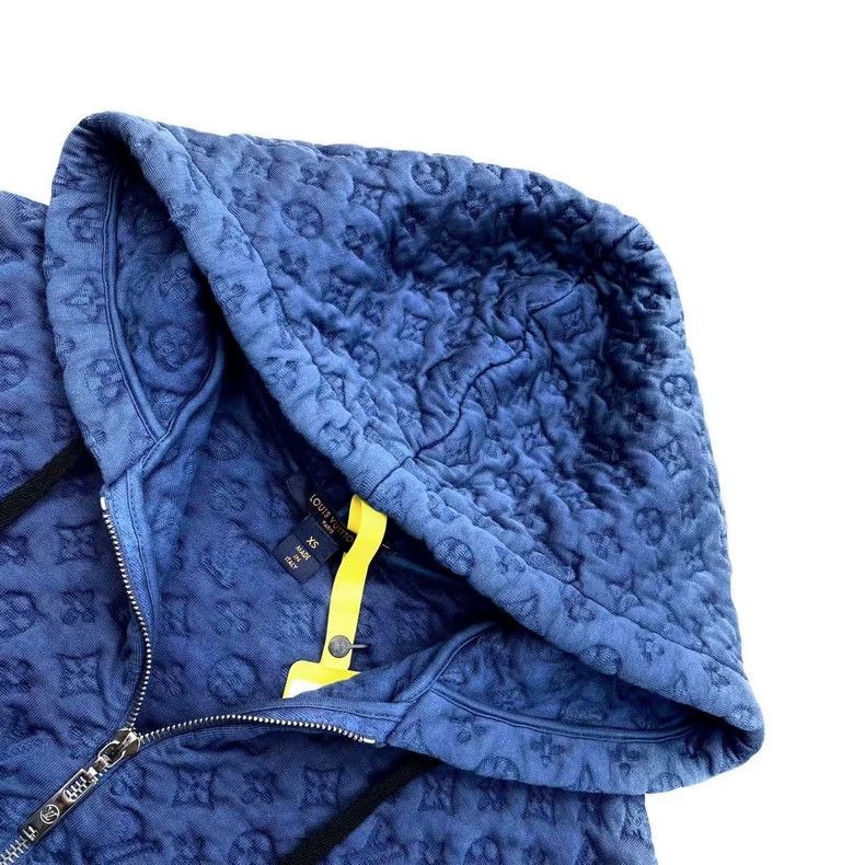 Louis Vuitton Louis Vuitton Blue Logo Embossed Jacket Size US XS / EU 42 / 0 - 4 Thumbnail