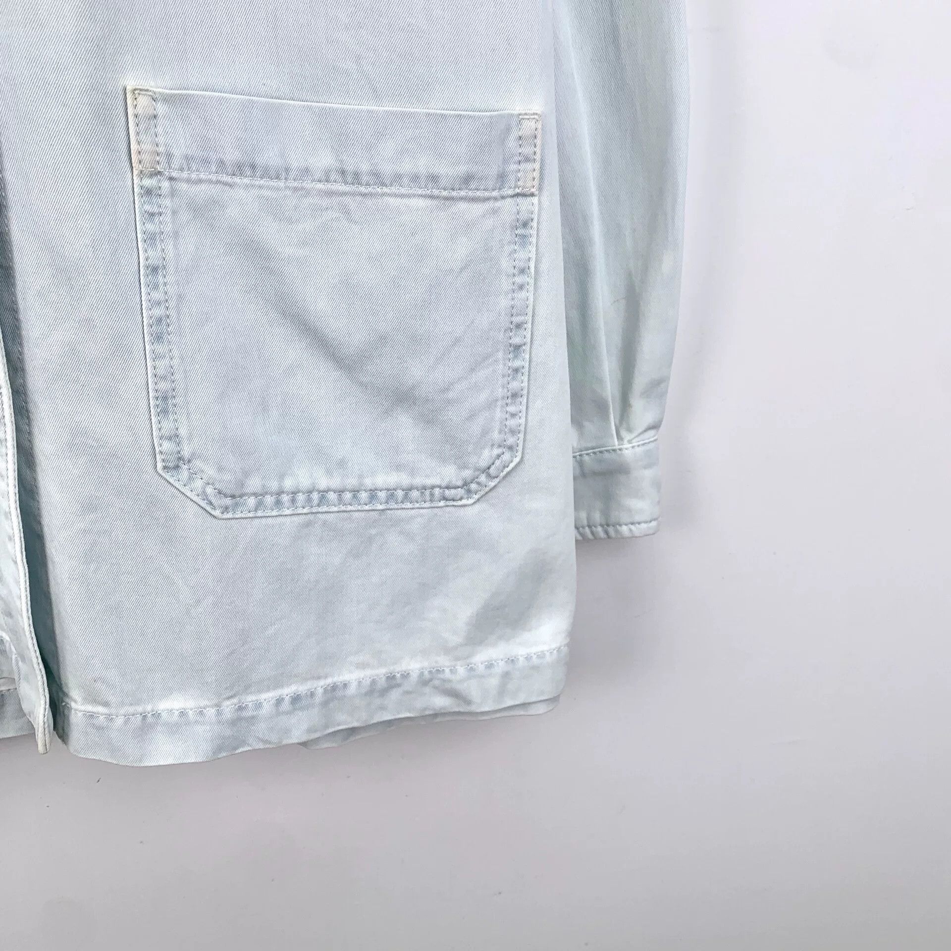 Miu Miu light blue logo embroidered denim jacket Size US S / EU 44-46 / 1 - 4 Thumbnail