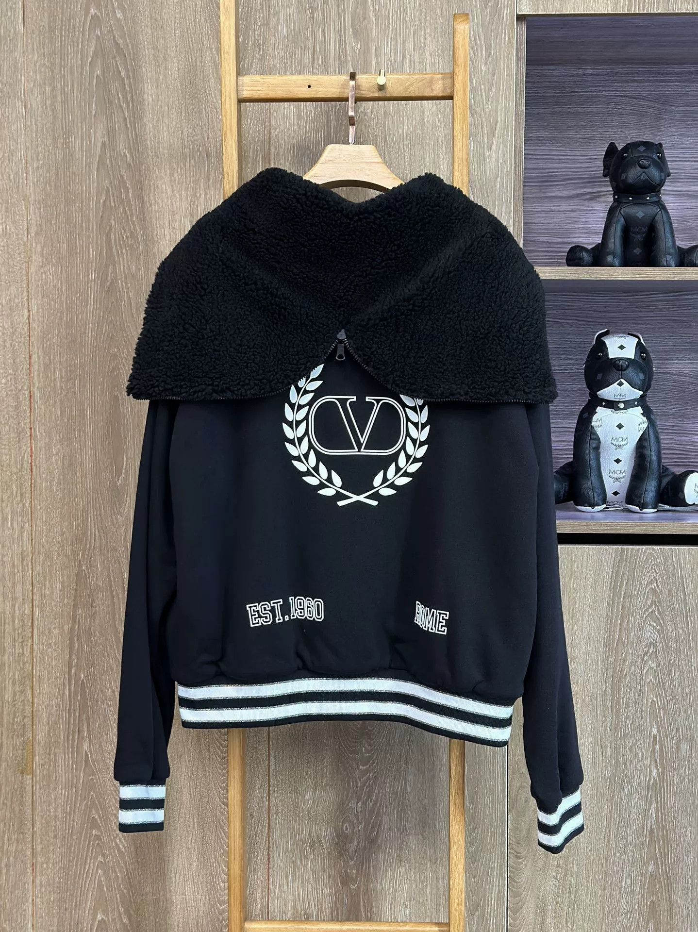 Valentino Valentino Black Hooded Varsity Jacket Size US S / EU 44-46 / 1 - 2 Thumbnail