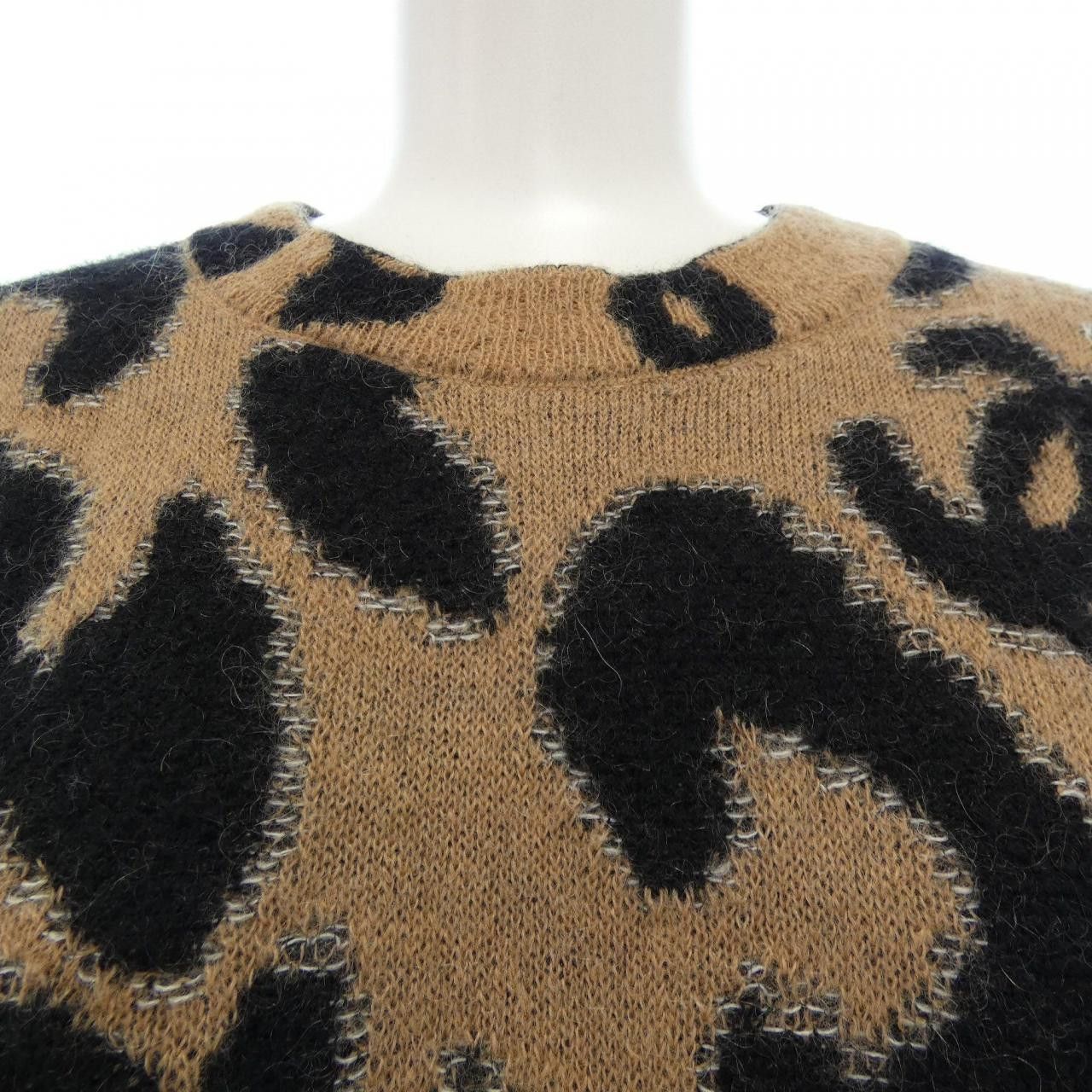 Chanel Chanel Chanel Knit Cashmere Blend Knitwear Others Tops P75361K10782 23A DUTY FREE for USA Size ONE SIZE - 6 Thumbnail