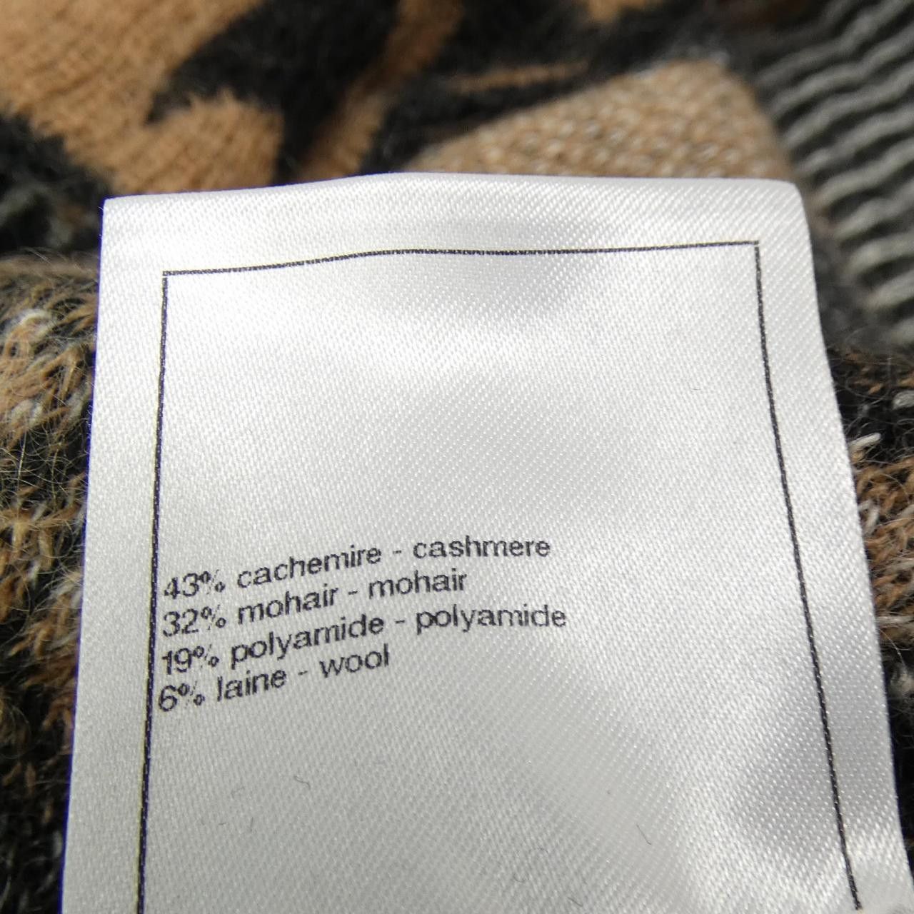 Chanel Chanel Chanel Knit Cashmere Blend Knitwear Others Tops P75361K10782 23A DUTY FREE for USA Size ONE SIZE - 3 Thumbnail