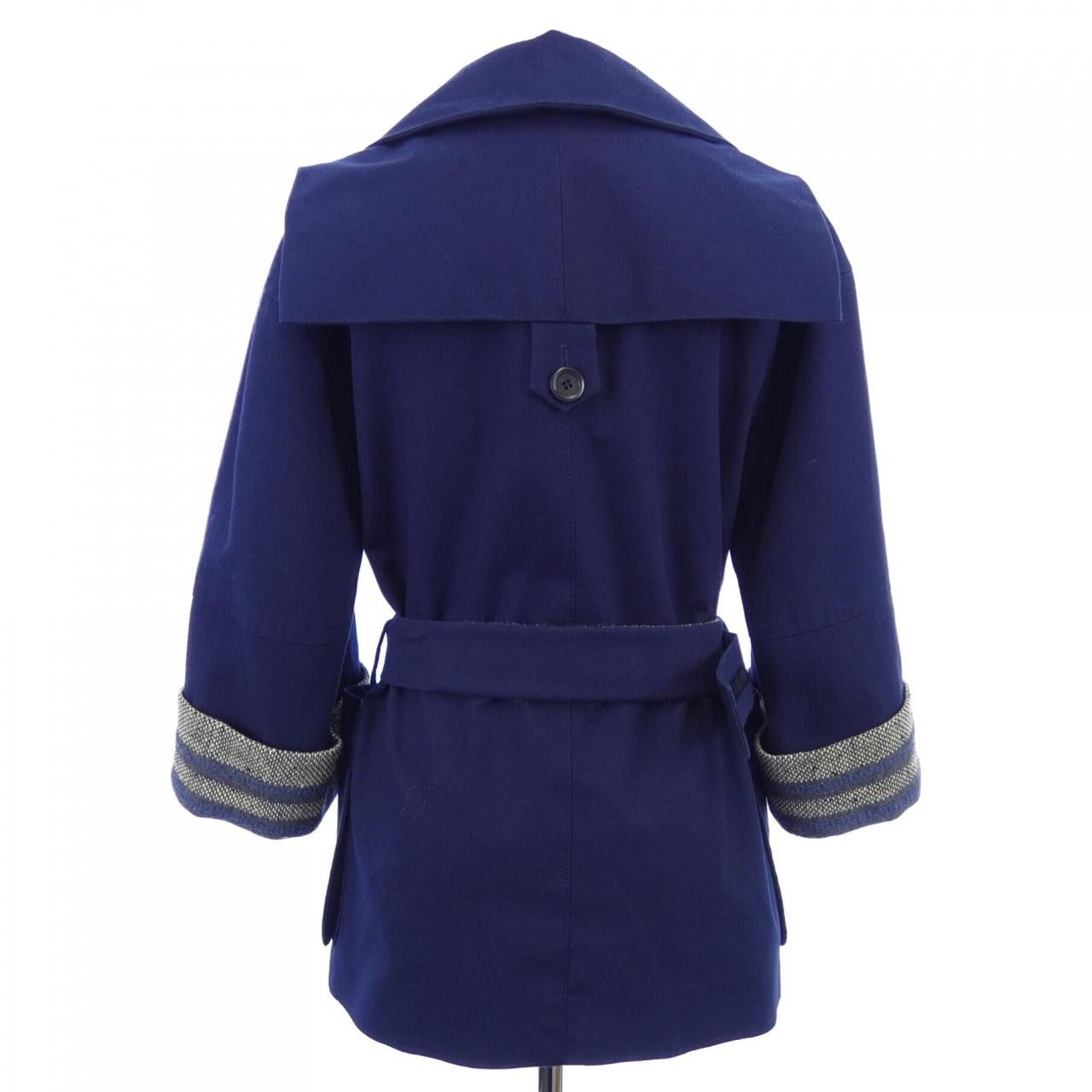 Louis Vuitton Louis Vuitton Louis Vuitton Jacket Others Outerwear W11A11B3N DUTY FREE for USA Size ONE SIZE - 2 Thumbnail