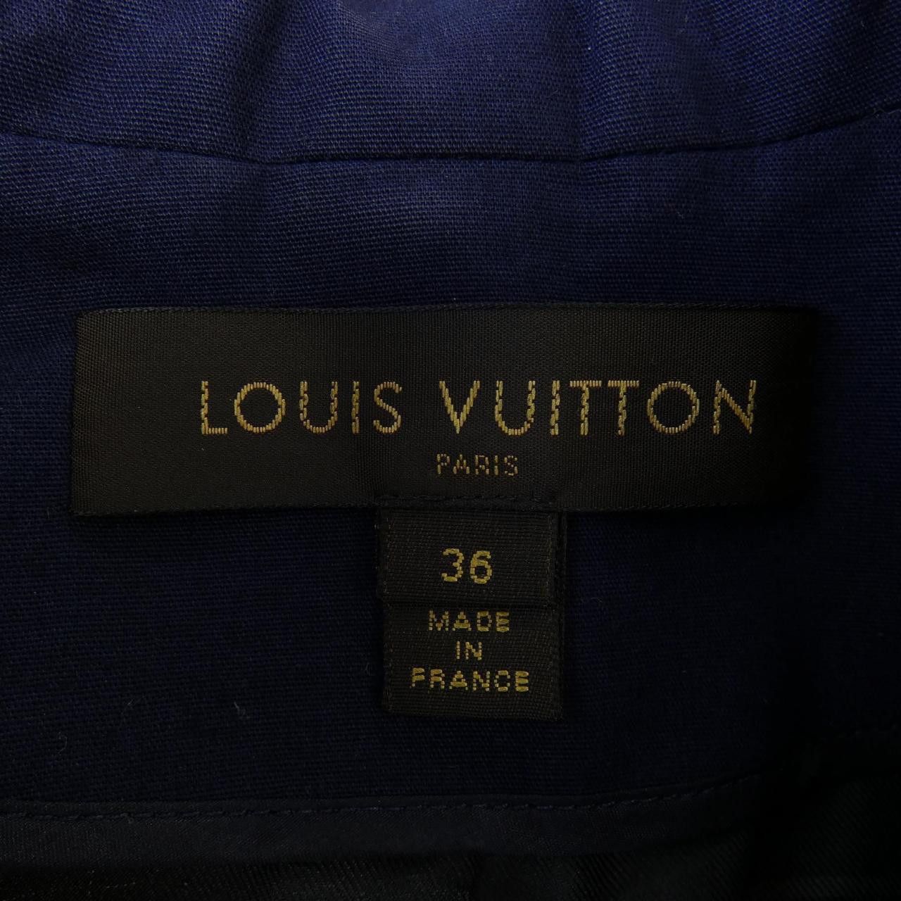 Louis Vuitton Louis Vuitton Louis Vuitton Jacket Others Outerwear W11A11B3N DUTY FREE for USA Size ONE SIZE - 4 Thumbnail