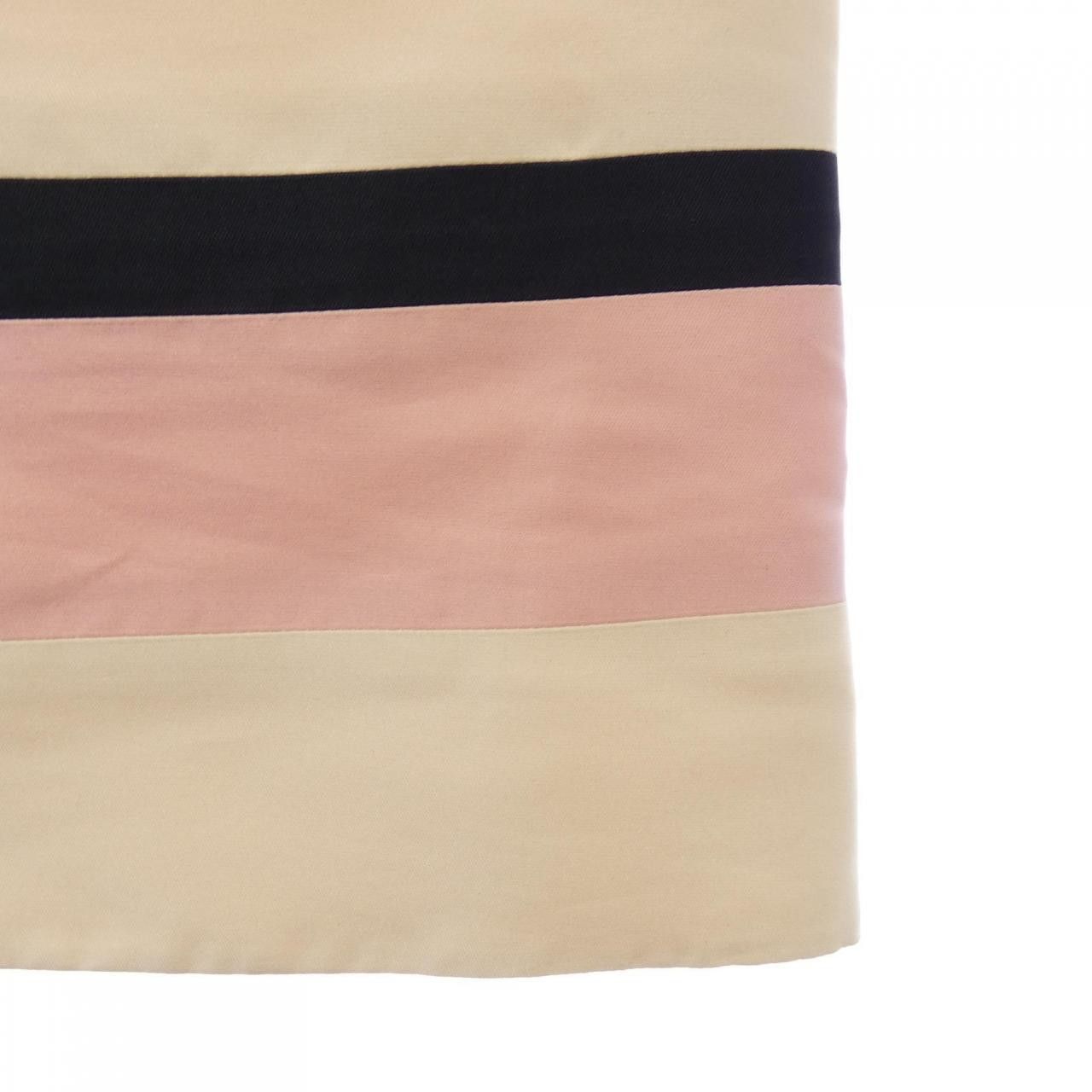 Louis Vuitton Louis Vuitton Louis Vuitton Silk Skirt Others Skirts WOSK14SGE DUTY FREE for USA Size ONE SIZE - 6 Thumbnail