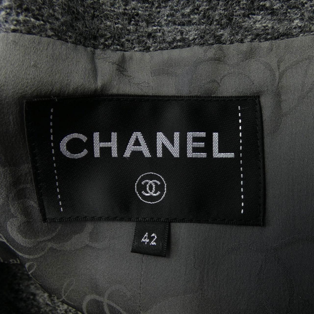 Chanel Chanel Chanel P54383V32622 Coat Others Outerwear P54383V32622 DUTY FREE for USA Size ONE SIZE - 5 Thumbnail