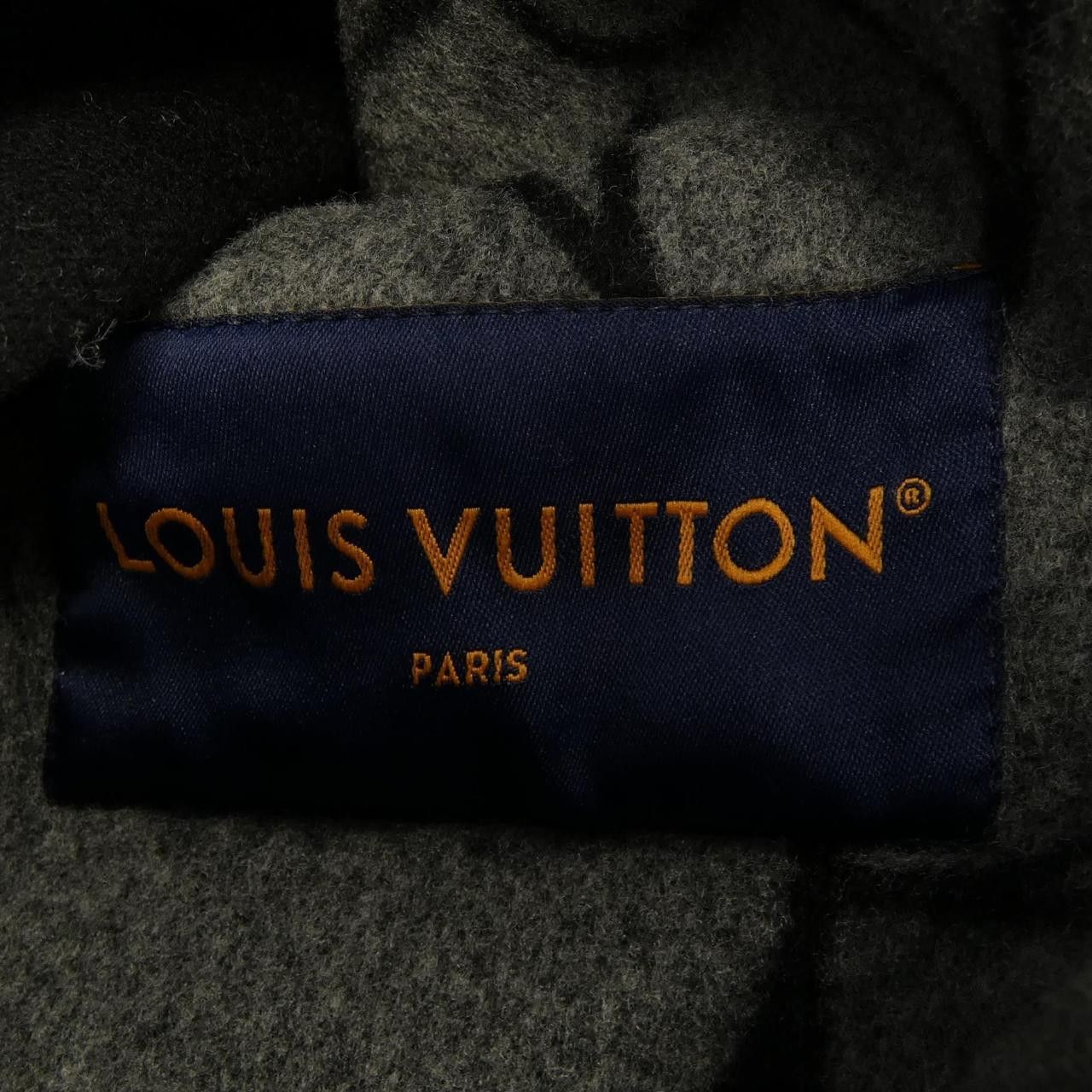 Louis Vuitton Louis Vuitton Louis Vuitton Reversible Double Face Wool Hooded Blouson Others Outerwear HQB52EZQG DUTY FREE for USA Size ONE SIZE - 4 Thumbnail