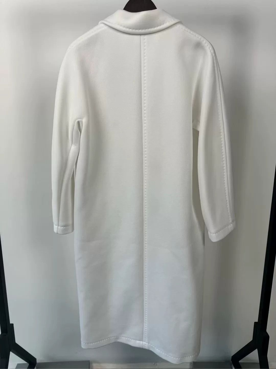Max Mara maxmara pure white double-breasted coat Size US S / EU 44-46 / 1 - 2 Thumbnail