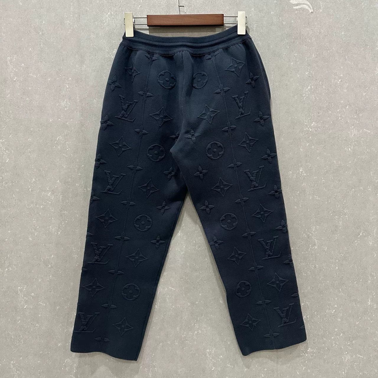 Louis Vuitton Louis Vuitton Logo Drawstring Sweatpants Size 26" / US 2 / IT 38 - 2 Thumbnail