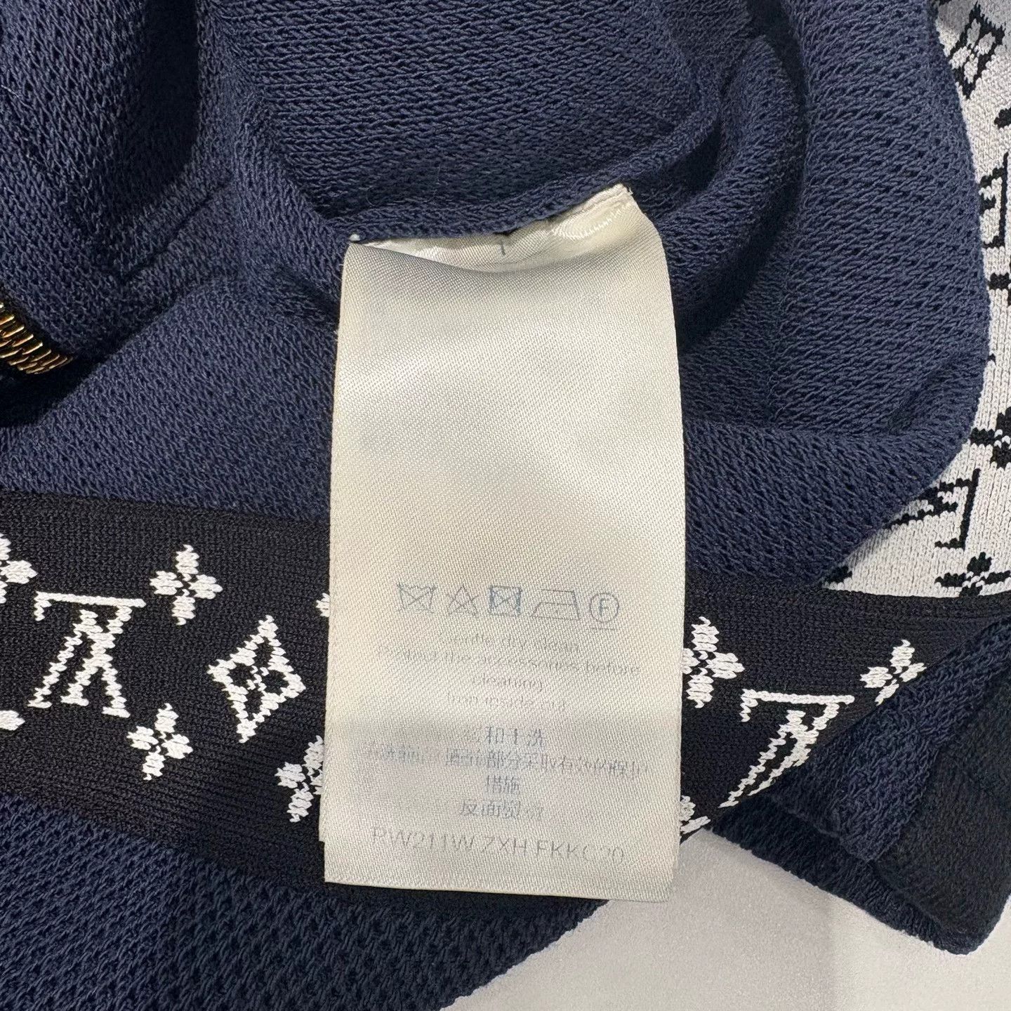 Louis Vuitton Louis Vuitton Logo Hooded Jacket Coat Size US S / EU 44-46 / 1 - 8 Thumbnail