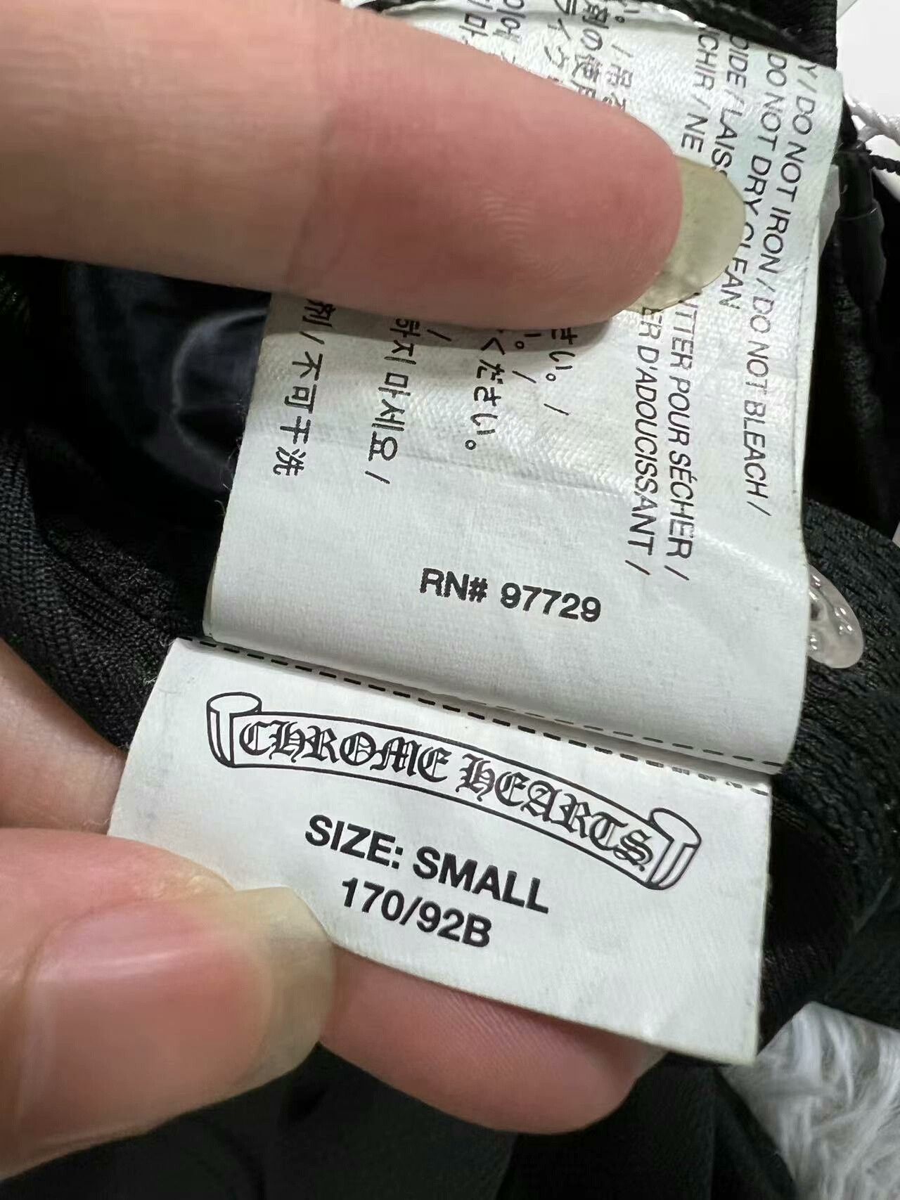 Chrome Hearts chrome hearts side-button black shorts Size US 26 / EU 42 - 5 Thumbnail