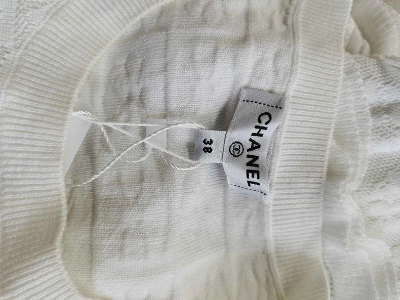 Chanel Chanel White Knit Sleeveless Dress Size US S / EU 44-46 / 1 - 3 Thumbnail