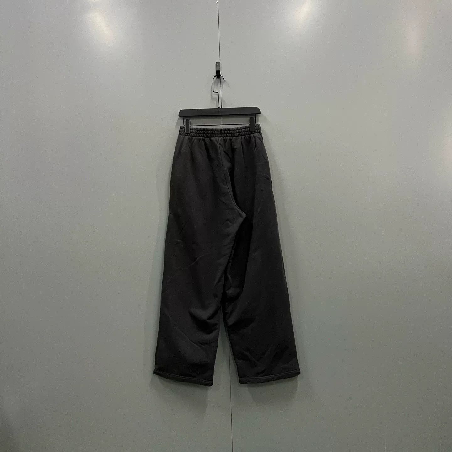 Balenciaga Balenciaga Black Distressed Casual Pants Size US 26 / EU 42 - 2 Thumbnail