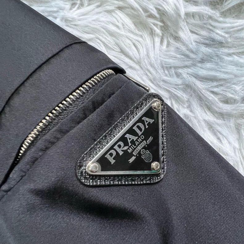 Prada Prada Gray Blazer with Black Sleeves Size US XS / EU 42 / 0 - 5 Thumbnail