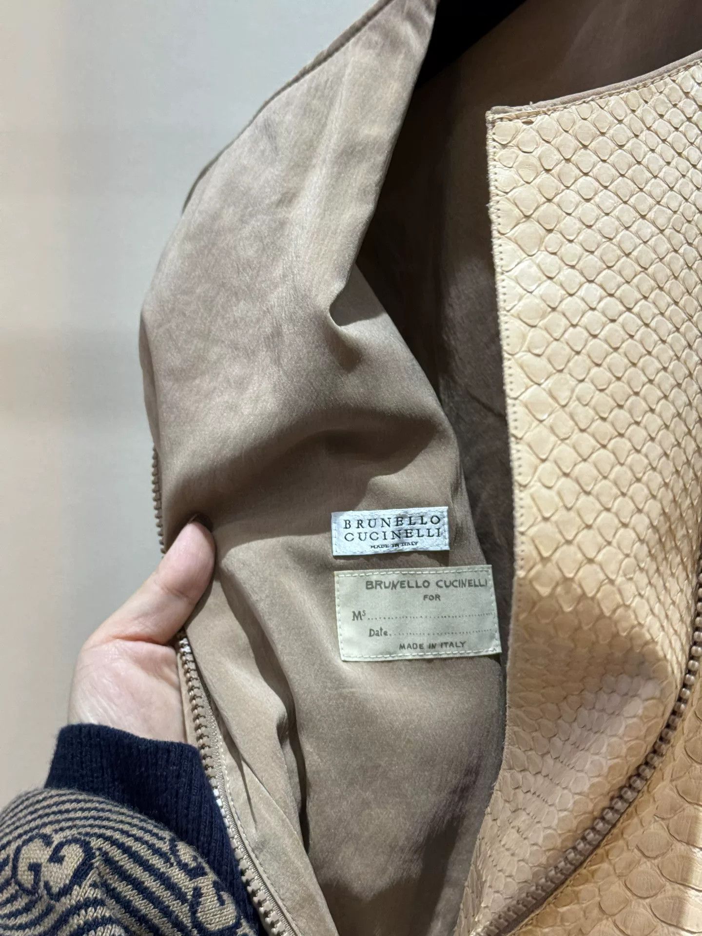 Brunello Cucinelli Brunello Cucinelli Beige Snake Print Vest Size US M / EU 48-50 / 2 - 5 Thumbnail