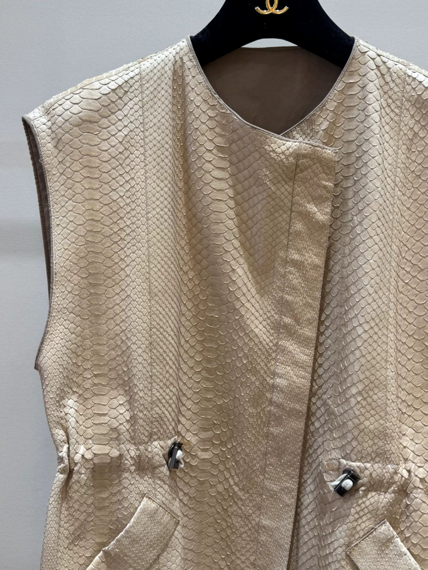 Brunello Cucinelli Brunello Cucinelli Beige Snake Print Vest Size US M / EU 48-50 / 2 - 2 Thumbnail
