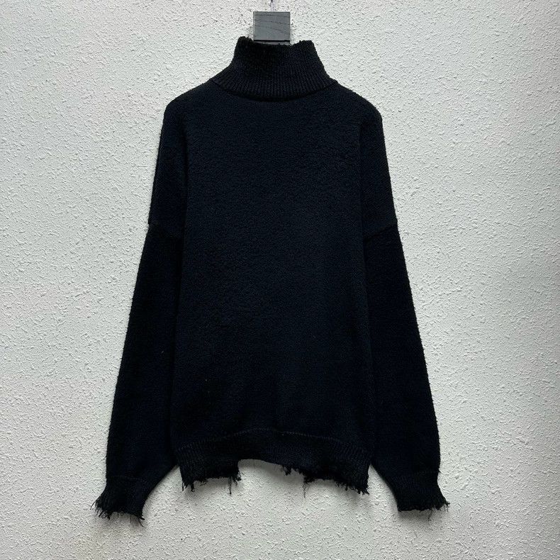 Balenciaga Balenciaga 3XL Distressed Turtleneck Sweater Size US L / EU 52-54 / 3 - 2 Thumbnail