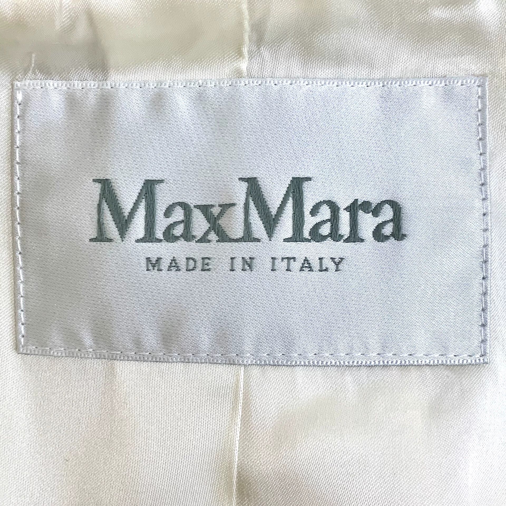 Max Mara beige long-sleeve belted coat by Maxmara Size US XS / EU 42 / 0 - 5 Thumbnail