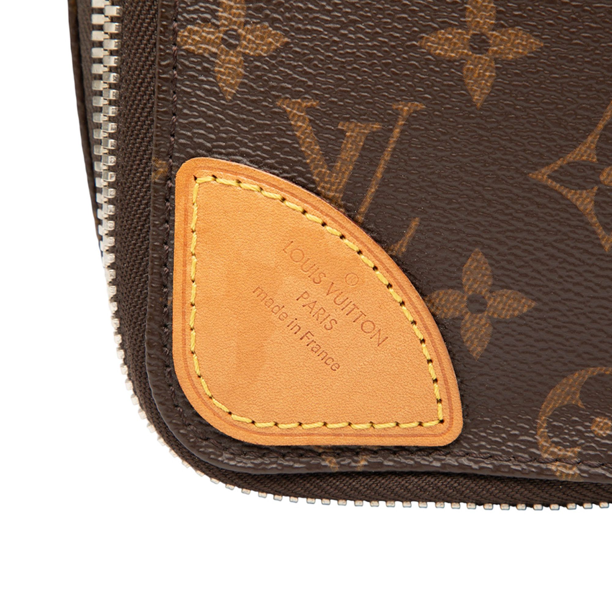 Louis Vuitton Louis Vuitton Monogram Horizon Accessoires Pouch Size ONE SIZE - 6 Thumbnail